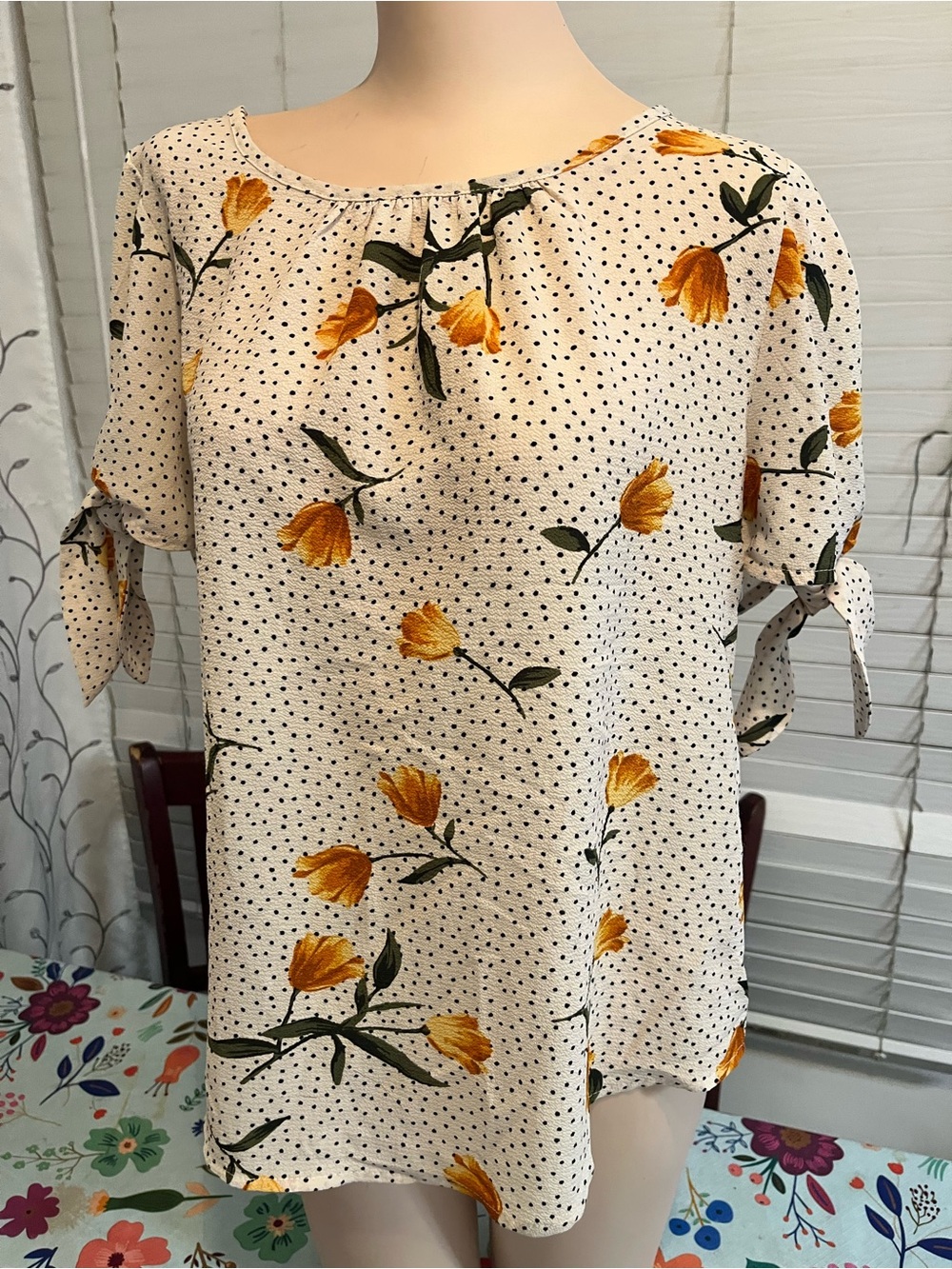 mine Cream Floral Long Sleeve Tie-Sleeve Blouse with Yellow Blossoms